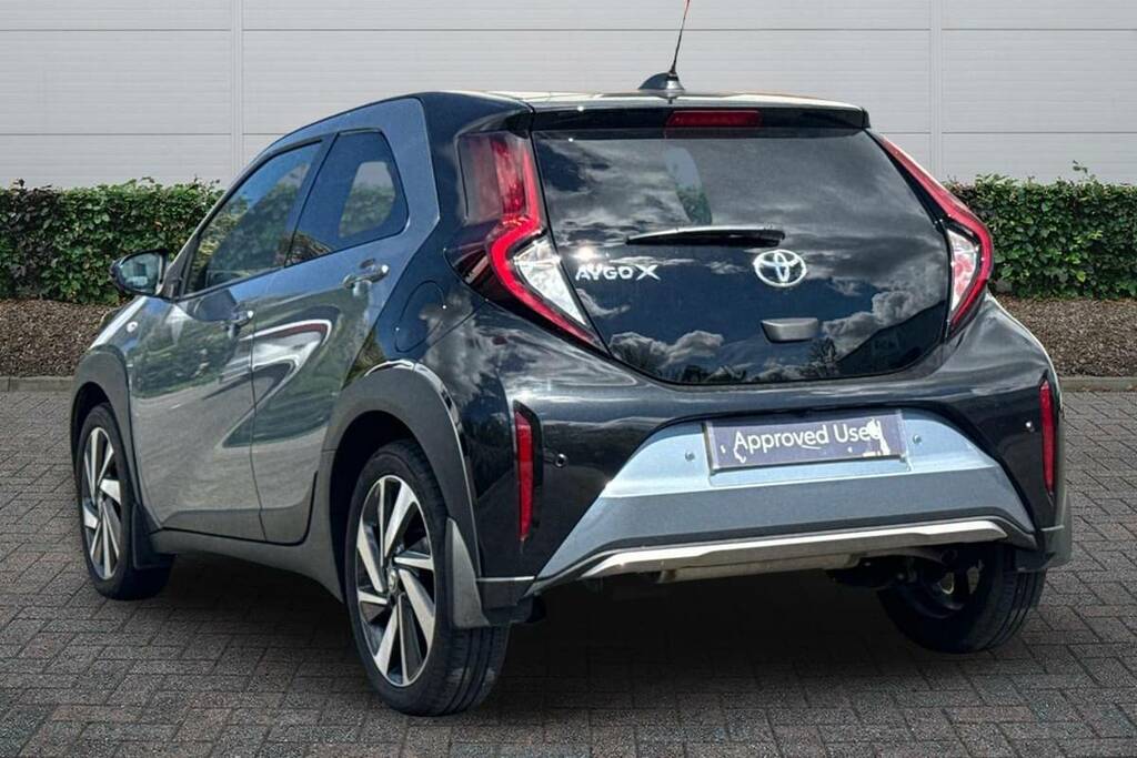 Toyota Aygo X 1.0 Vvt-i Exclusive BF74CEK Grey #2