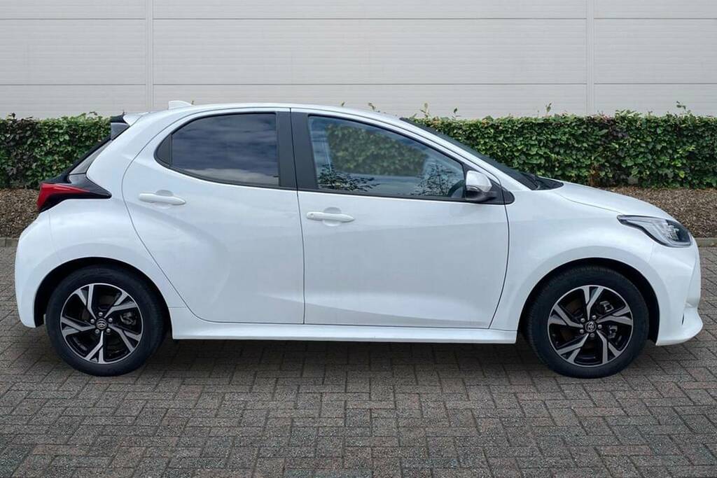 Toyota Yaris 1.5 Hybrid Design Cvt WM74AFU White #5