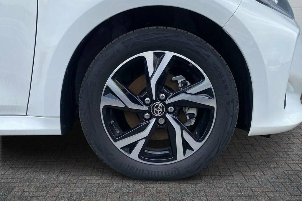 Toyota Yaris 1.5 Hybrid Design Cvt WM74AFU White #6