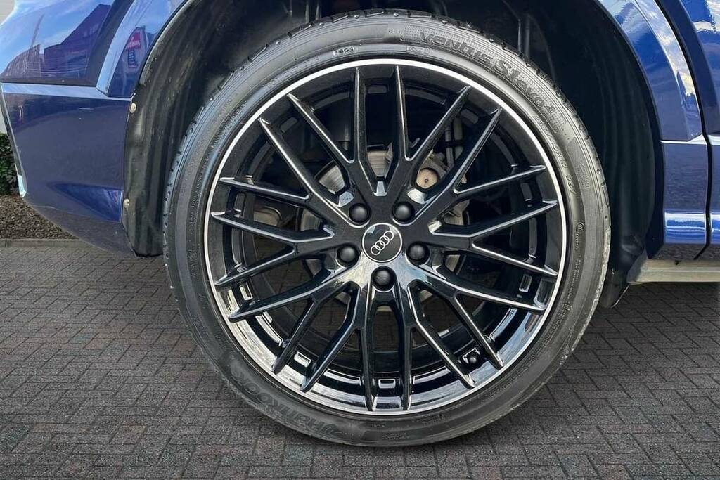 Audi Q2 35 Tfsi Black Edition OY73EXT Blue #5