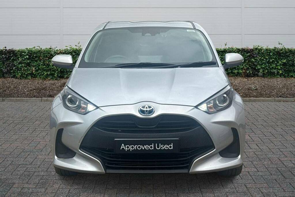 Toyota Yaris 1.5 Hybrid Icon Cvt FT23KVA Silver #3
