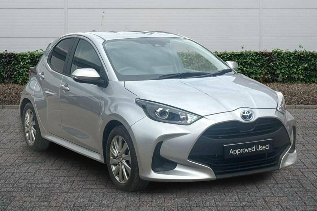 Toyota Yaris 1.5 Hybrid Icon Cvt Silver