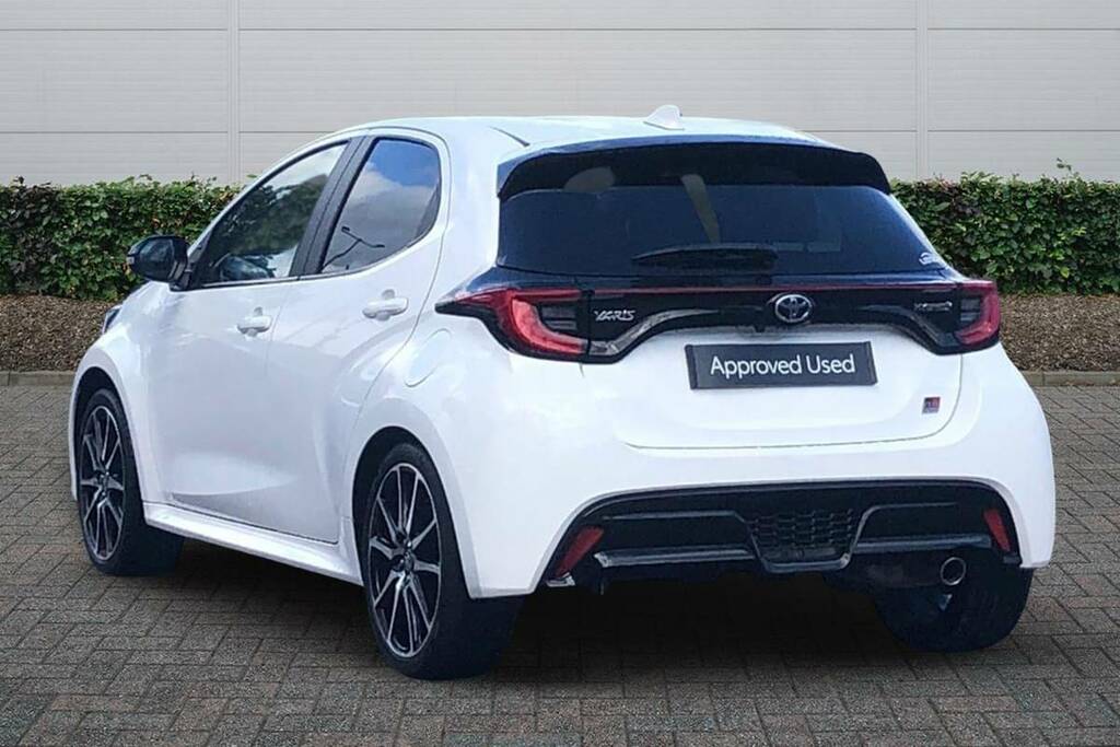Toyota Yaris 1.5 Hybrid Gr Sport Cvt VU73UMV White #2