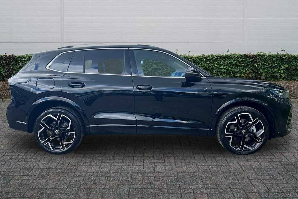 Volkswagen Tiguan 1.5 Tsi 272 Ehybrid R-line Dsg VO26PNK Black #4