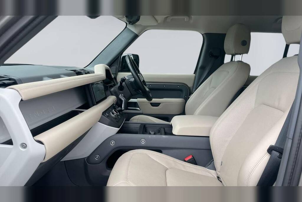 Land Rover Defender 110 3.0 D250 Xs Edition 110 BK22MHX Silver #3