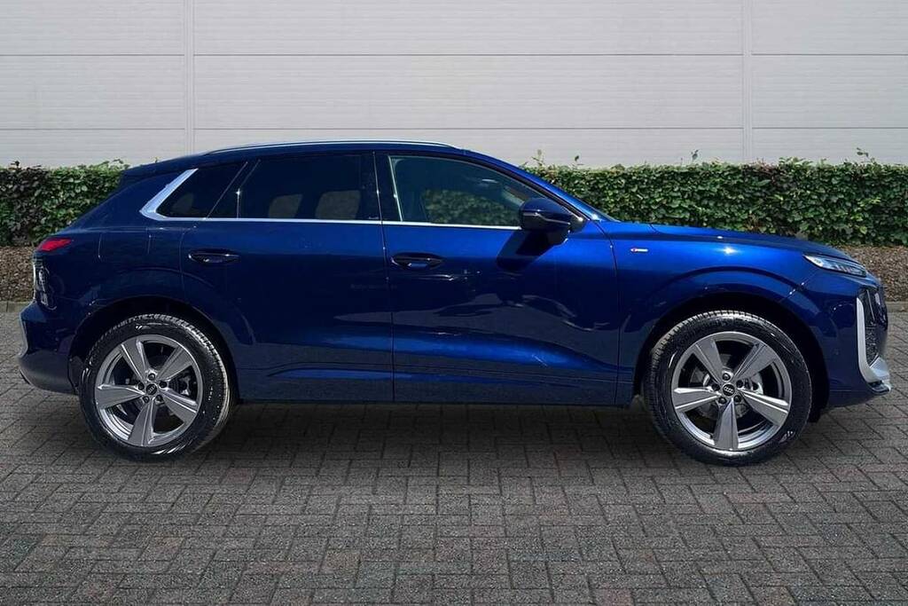 Audi Q3 1.5 Tfsi S Line S Tronic VK26UBS Blue #4