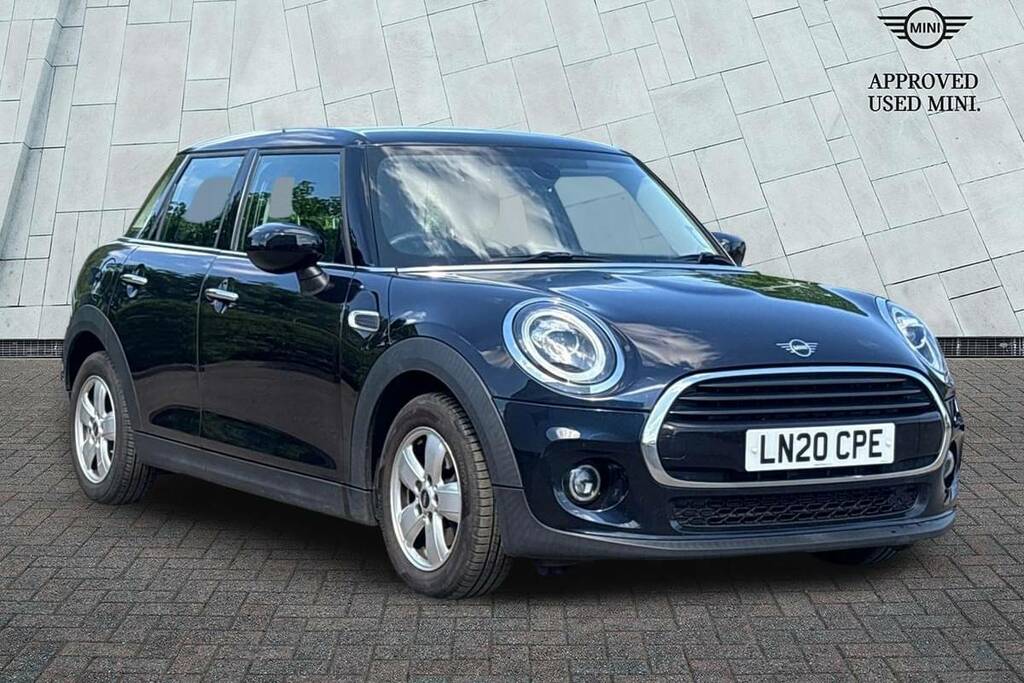 Mini Hatch 1.5 Cooper Classic II Black