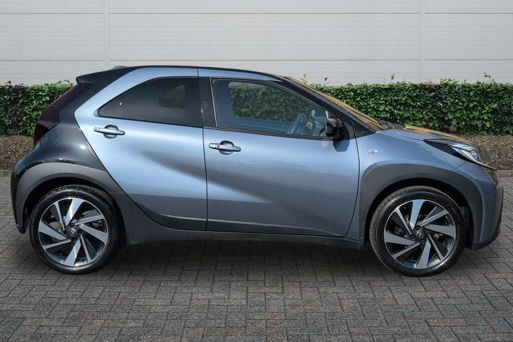 Toyota Aygo X 1.0 Vvt-i Exclusive KT24DDL Grey #5