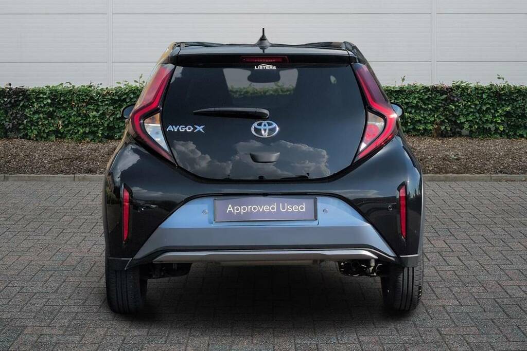 Toyota Aygo X 1.0 Vvt-i Exclusive KT24DDL Grey #4