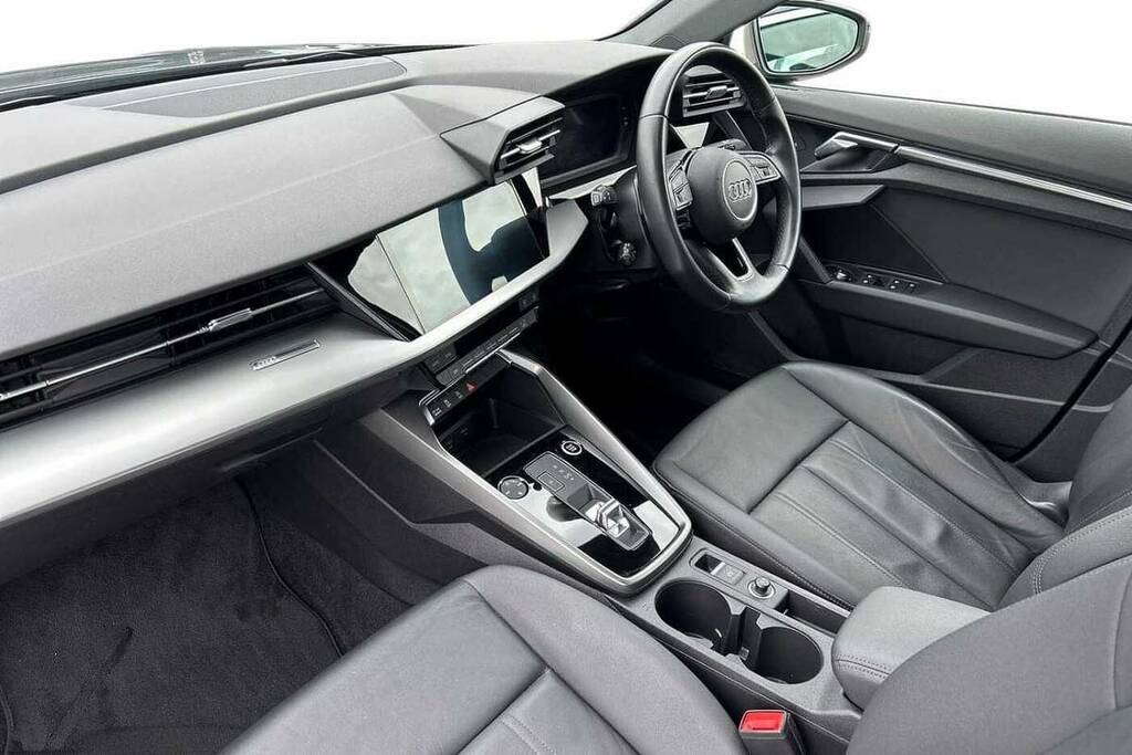 Audi A3 35 Tfsi Sport S Tronic VN22VCF Grey #2
