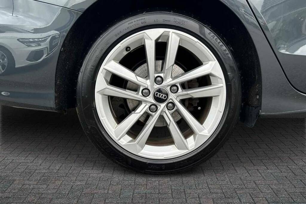 Audi A3 35 Tfsi Sport S Tronic VN22VCF Grey #5