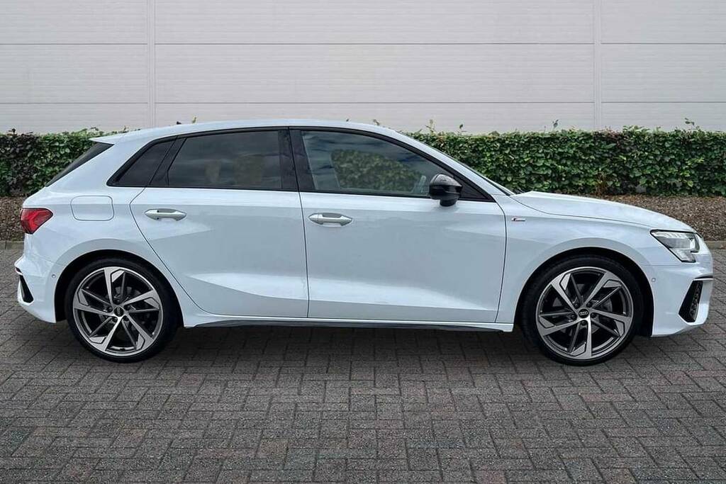 Audi A3 35 Tfsi Edition 1 S Tronic KY23MYO White #4