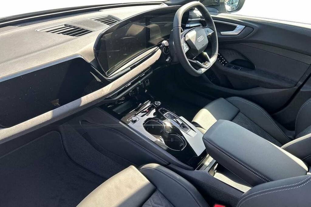 Audi A5 2.0 Tfsi 299 E Quattro Black Ed S Tronic VK26FBN White #2