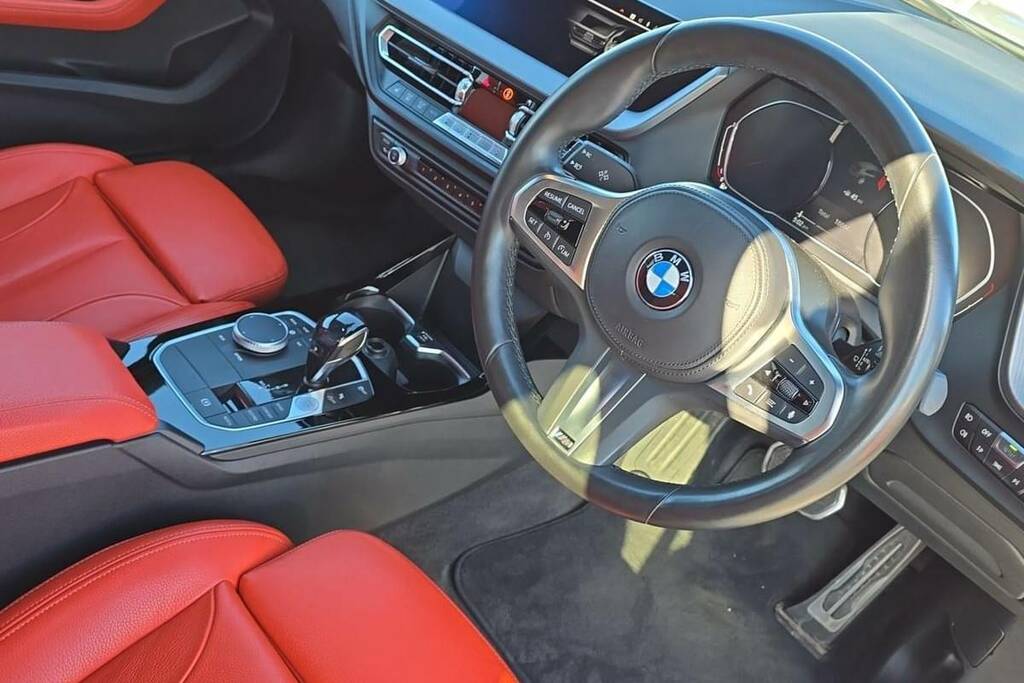 BMW 1 Series 118I M Sport Step VO70WWG White #6