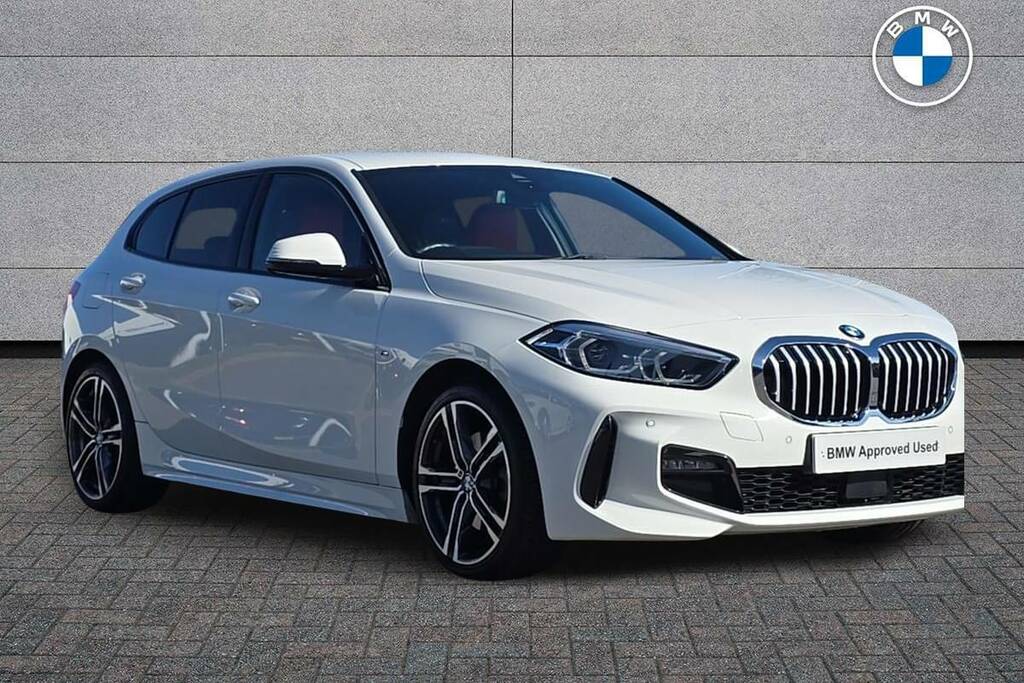 BMW 1 Series 118I M Sport Step White