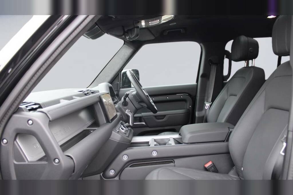 Land Rover Defender 130 3.0 D350 X-dynamic Hse 130 8 Seat Black #3