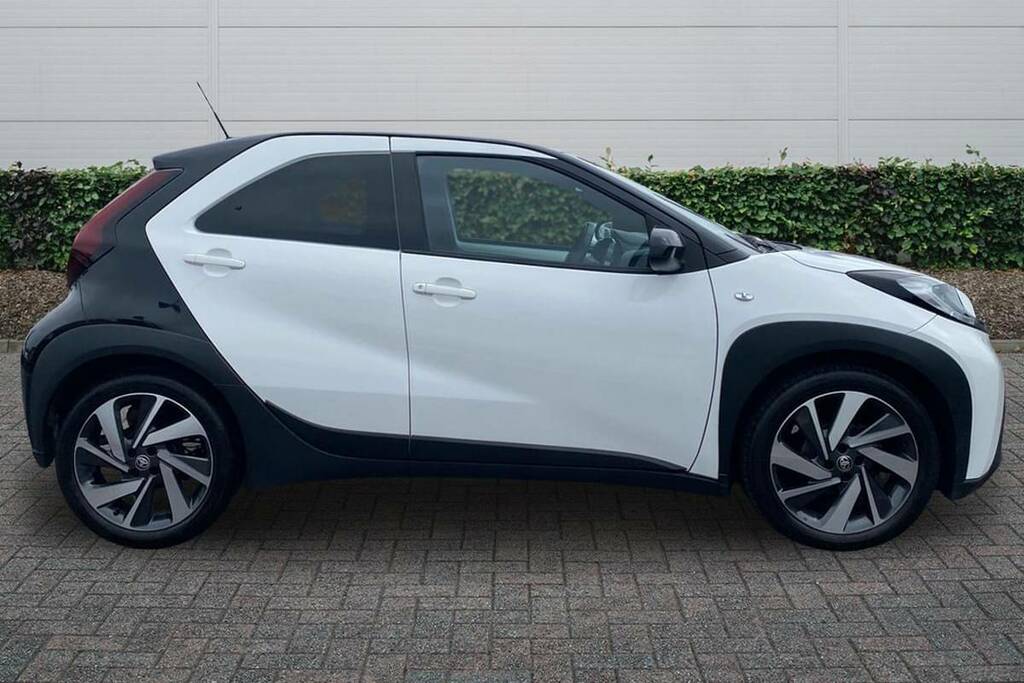 Toyota Aygo X 1.0 Vvt-i Edge WM73CLY White #5