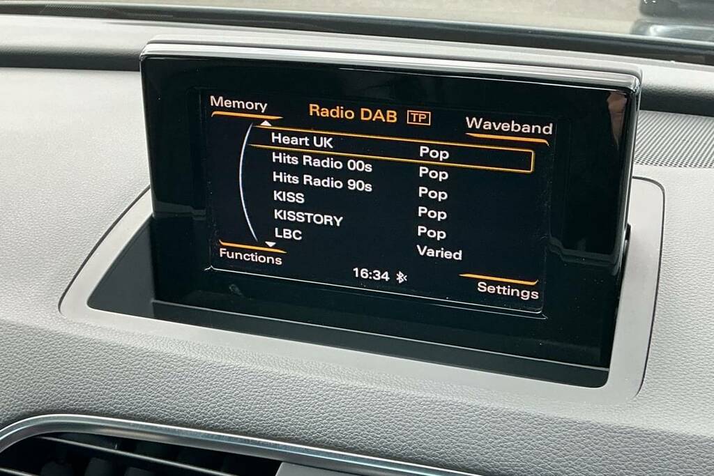 Audi Q3 2.0 Tdi Quattro S Line Edition Grey #3
