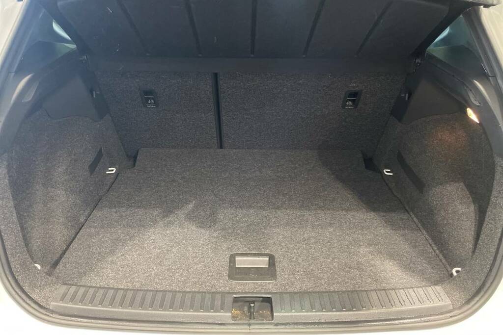 Seat Arona 1.0 Tsi 110 Fr Dsg BD22CGG White #2