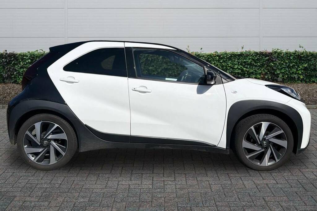 Toyota Aygo X 1.0 Vvt-i Edge BP24WZT White #5