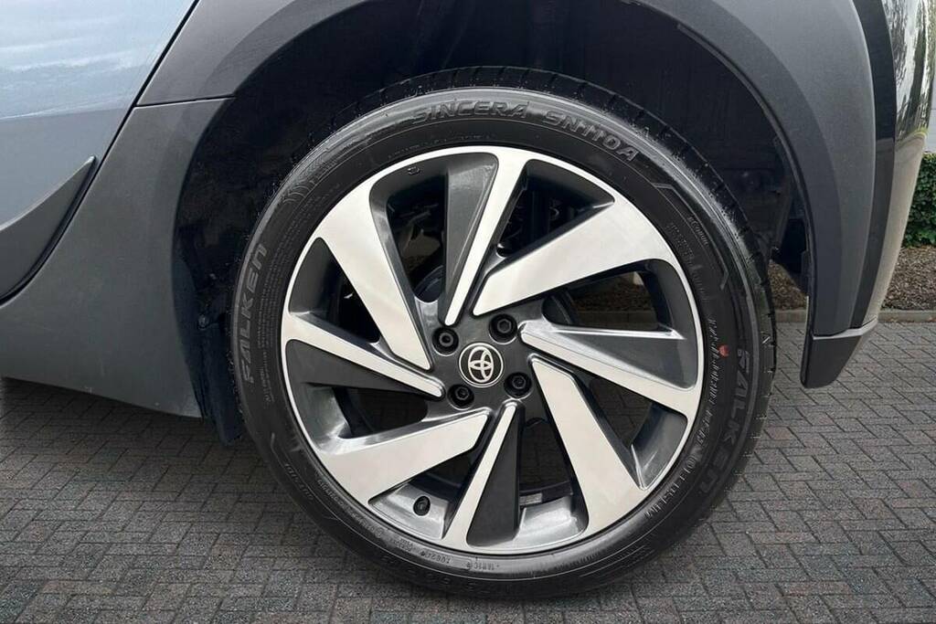 Toyota Aygo X 1.0 Vvt-i Exclusive BW24LMM Grey #6