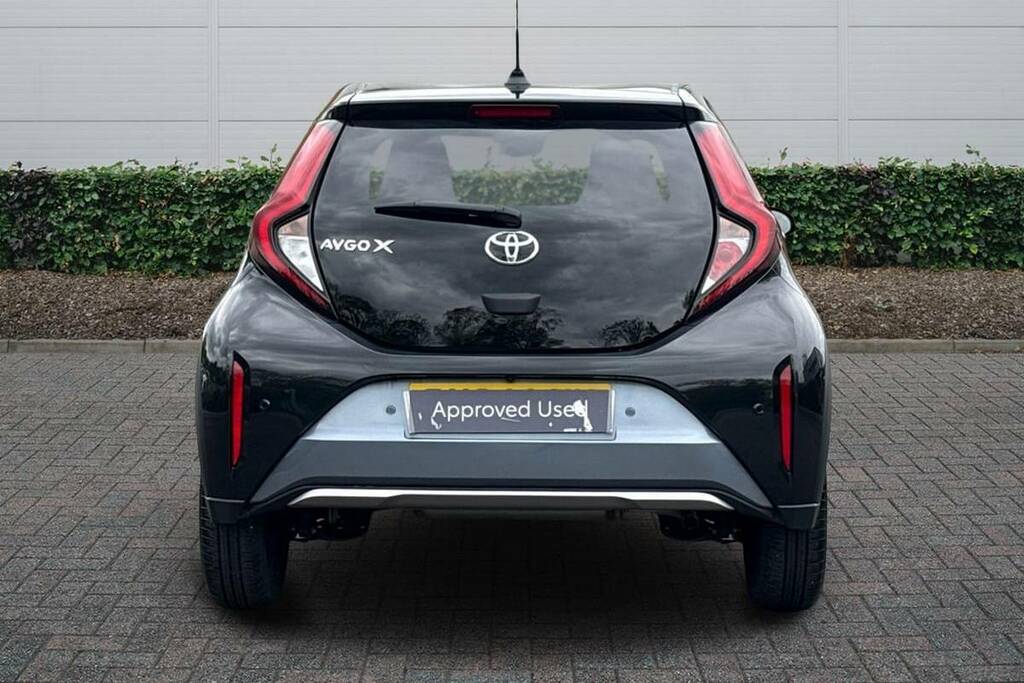Toyota Aygo X 1.0 Vvt-i Exclusive BW24LMM Grey #4