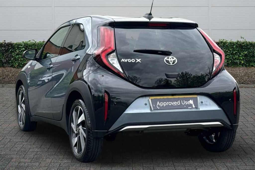 Toyota Aygo X 1.0 Vvt-i Exclusive BW24LMM Grey #2