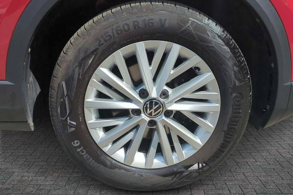 Volkswagen T-Roc 1.0 Tsi Life VA22OXE Red #5