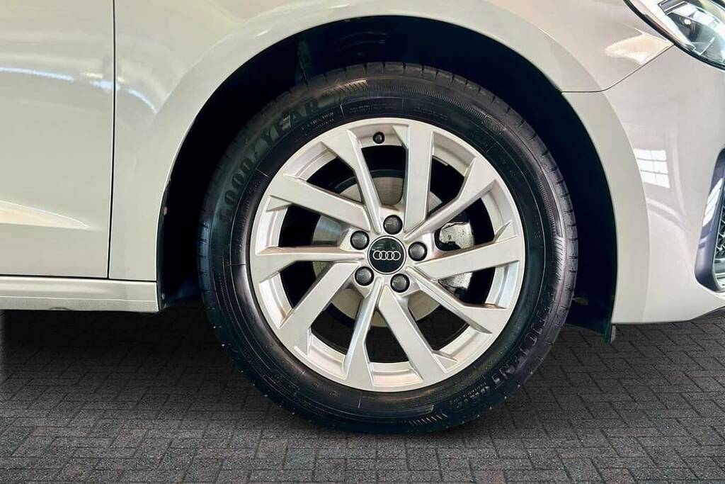 Audi A1 25 Tfsi Sport BD75TEO Silver #5