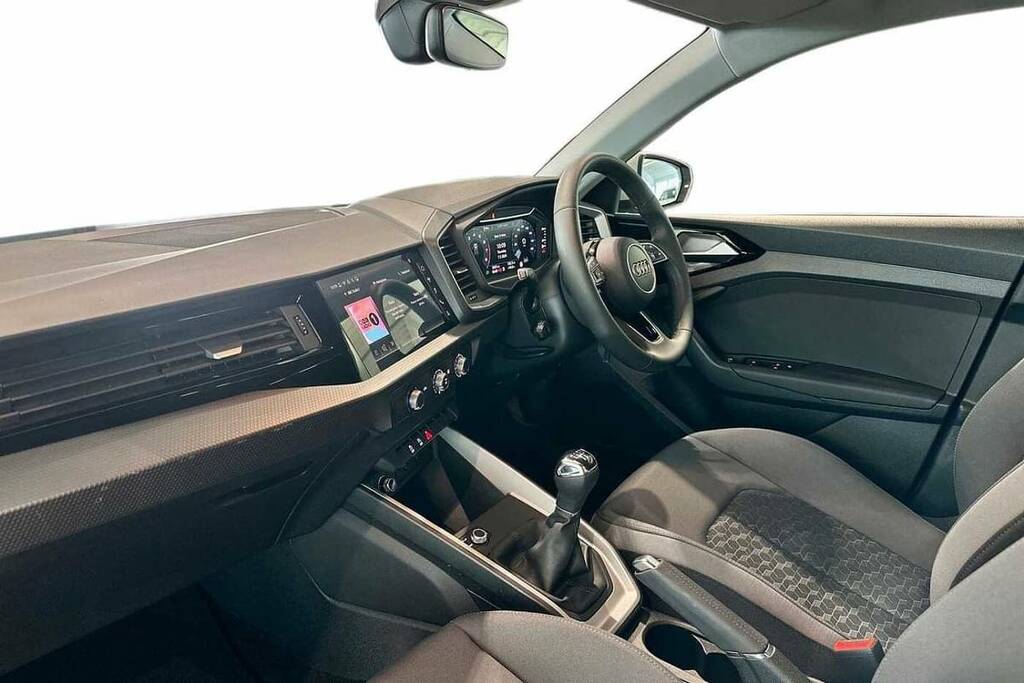 Audi A1 25 Tfsi Sport BD75TEO Silver #2