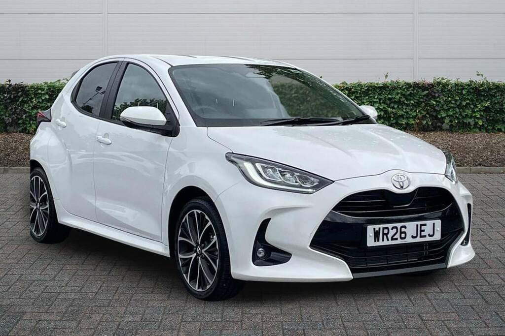 Toyota Yaris 1.5 Hybrid Design Cvt White