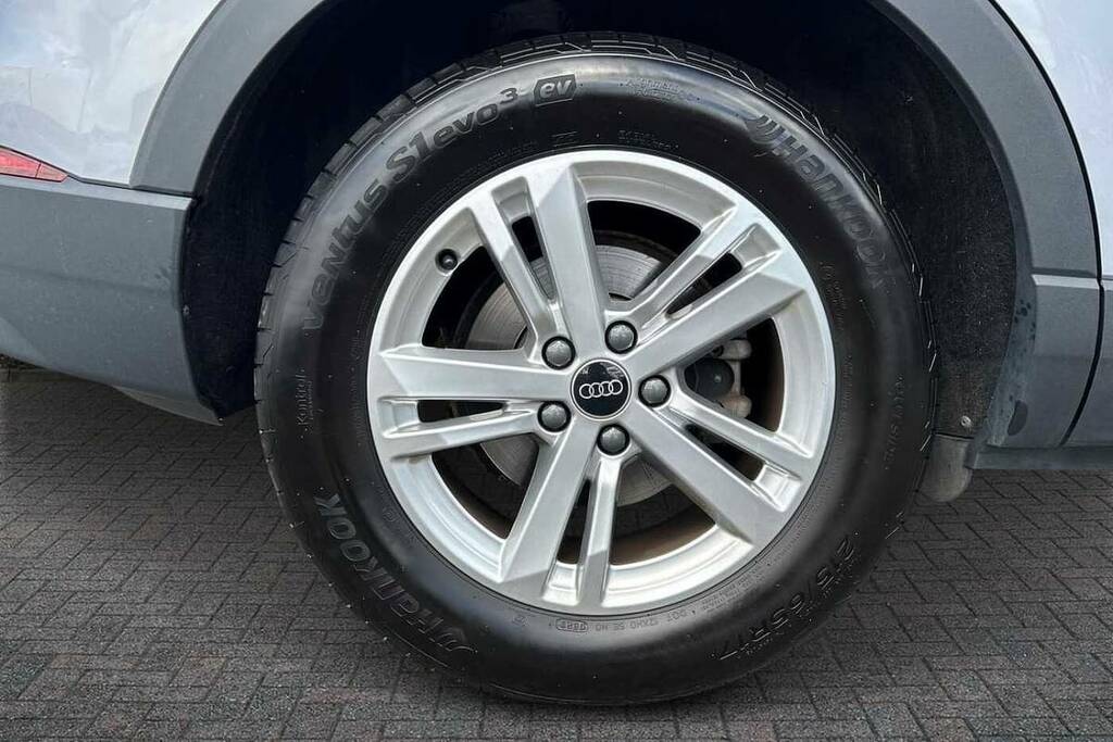 Audi Q3 35 Tfsi Technik S Tronic VN23BKU Silver #5