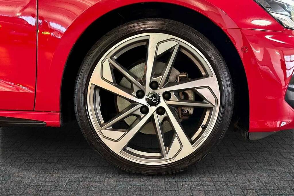 Audi A3 35 Tfsi Black Edition S Tronic WJ73HKN Red #5