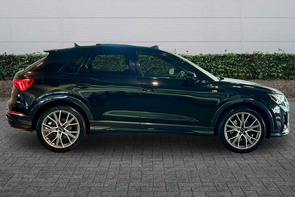 Audi Q3 45 Tfsi Quattro Vorsprung S Tronic BP19NZK Black #4