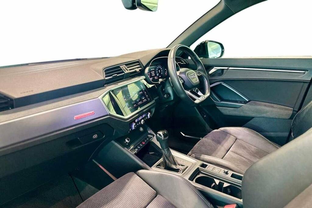 Audi Q3 45 Tfsi Quattro Vorsprung S Tronic BP19NZK Black #2