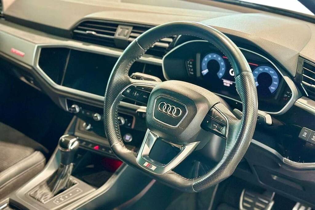 Audi Q3 45 Tfsi Quattro Vorsprung S Tronic BP19NZK Black #6