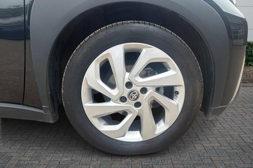 Toyota Aygo X 1.0 Vvt-i Pure FD24CVP Black #6