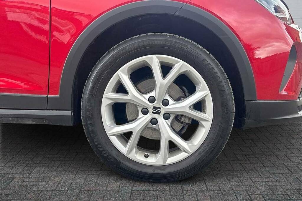 Seat Arona 1.0 Tsi 110 Fr VU73CVH Red #5