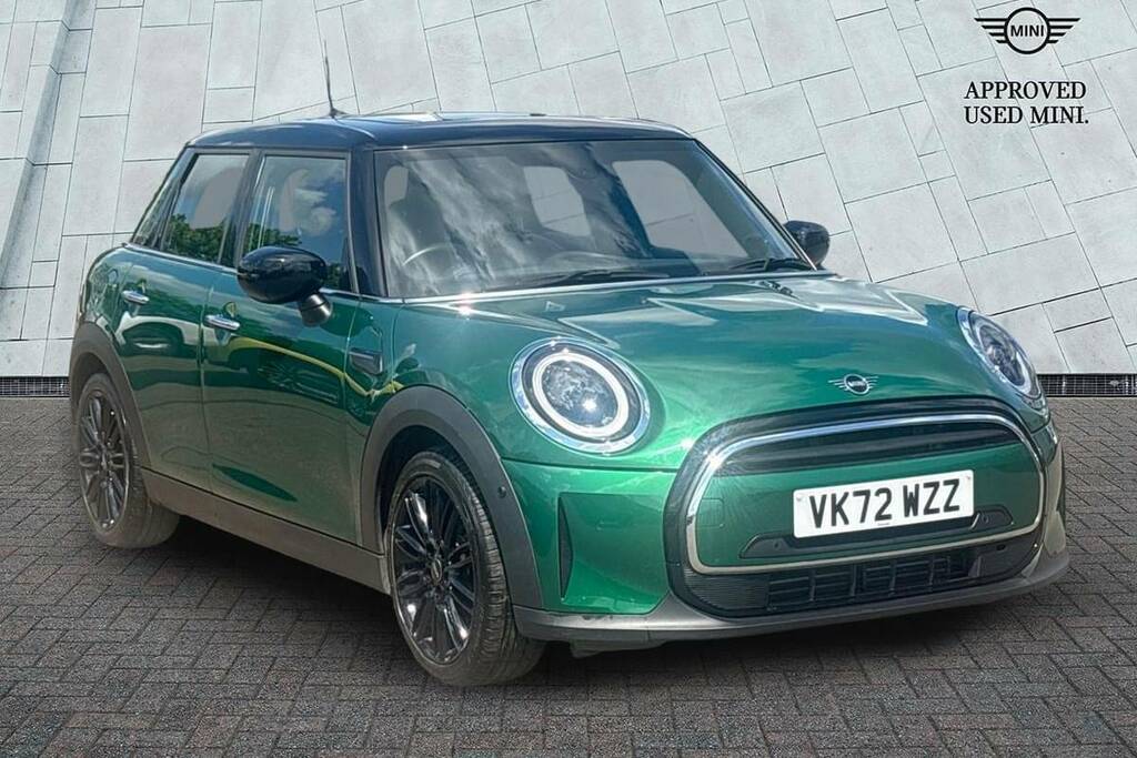 Mini Hatch 1.5 Cooper Exclusive Green
