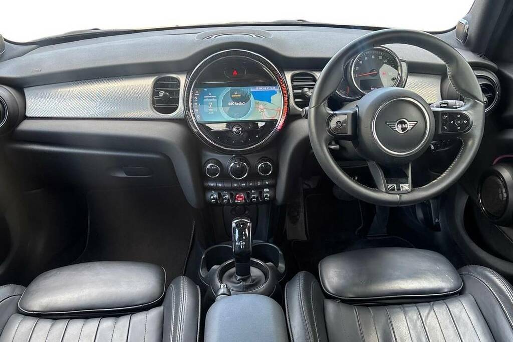 Mini Hatch 1.5 Cooper Exclusive VK72WZZ Green #4