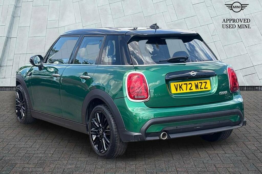 Mini Hatch 1.5 Cooper Exclusive VK72WZZ Green #2