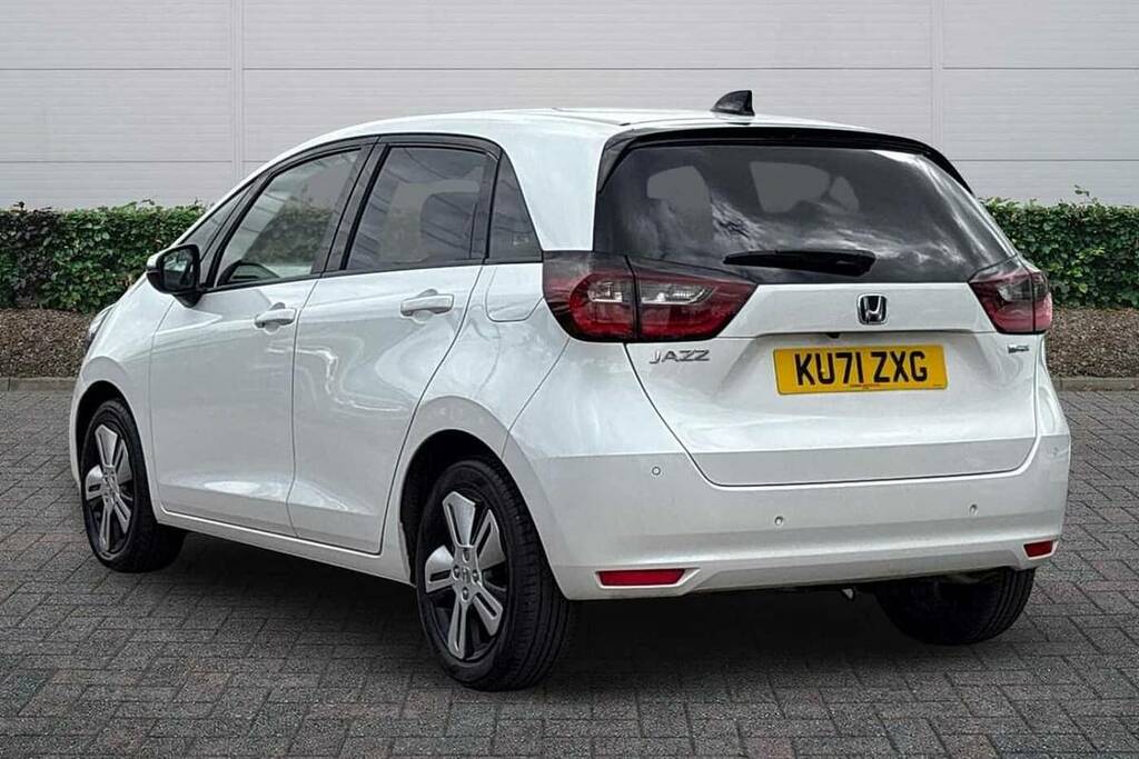 Honda Jazz 1.5 I-mmd Hybrid Ex Ecvt KU71ZXG White #3