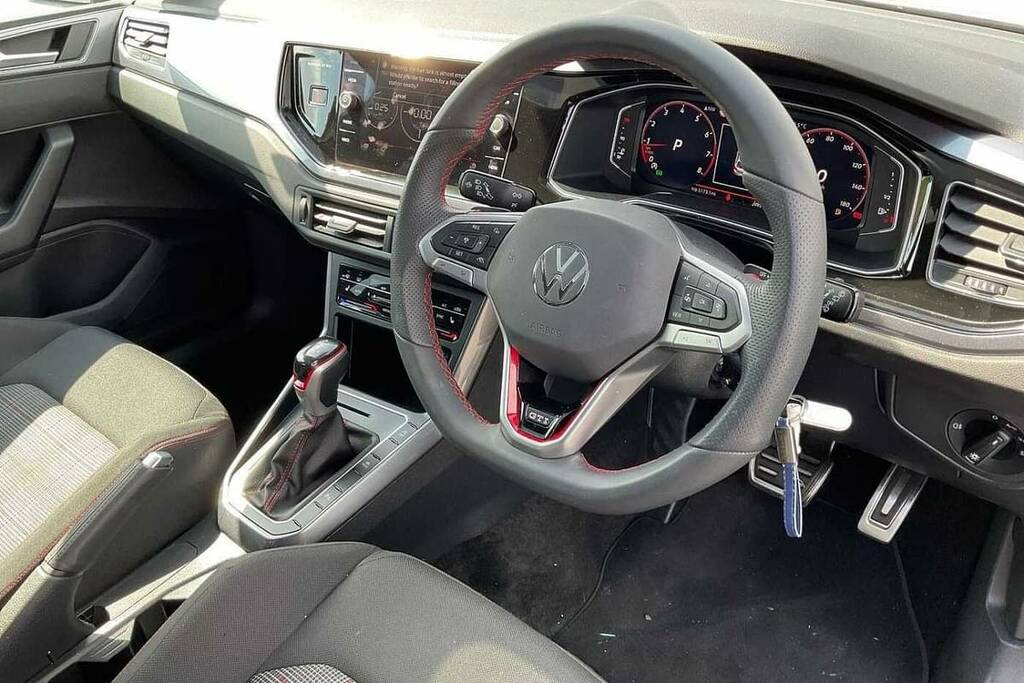 Volkswagen Polo 2.0 Tsi Gti Dsg VO25RFE White #6