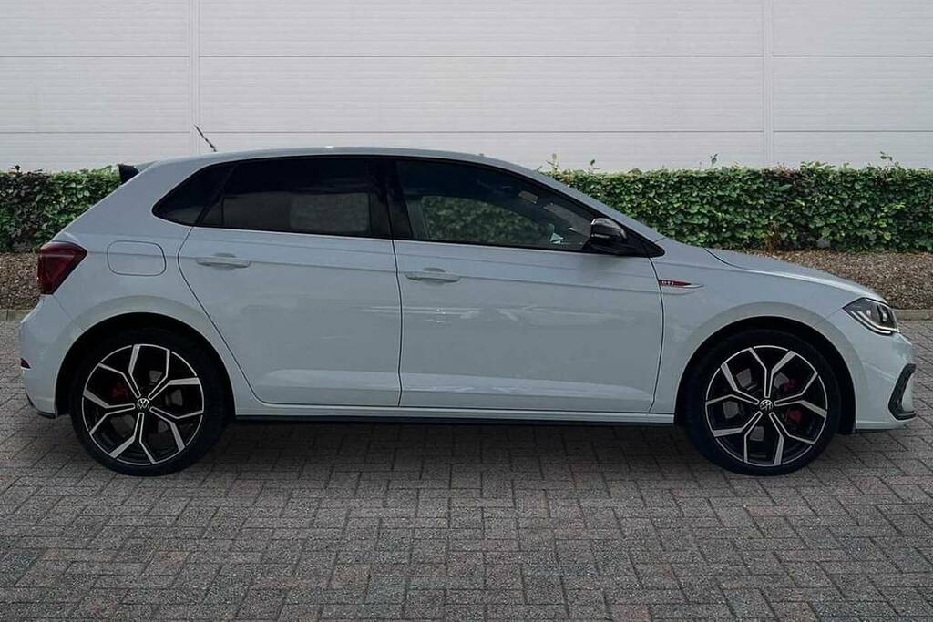 Volkswagen Polo 2.0 Tsi Gti Dsg VO25RFE White #4