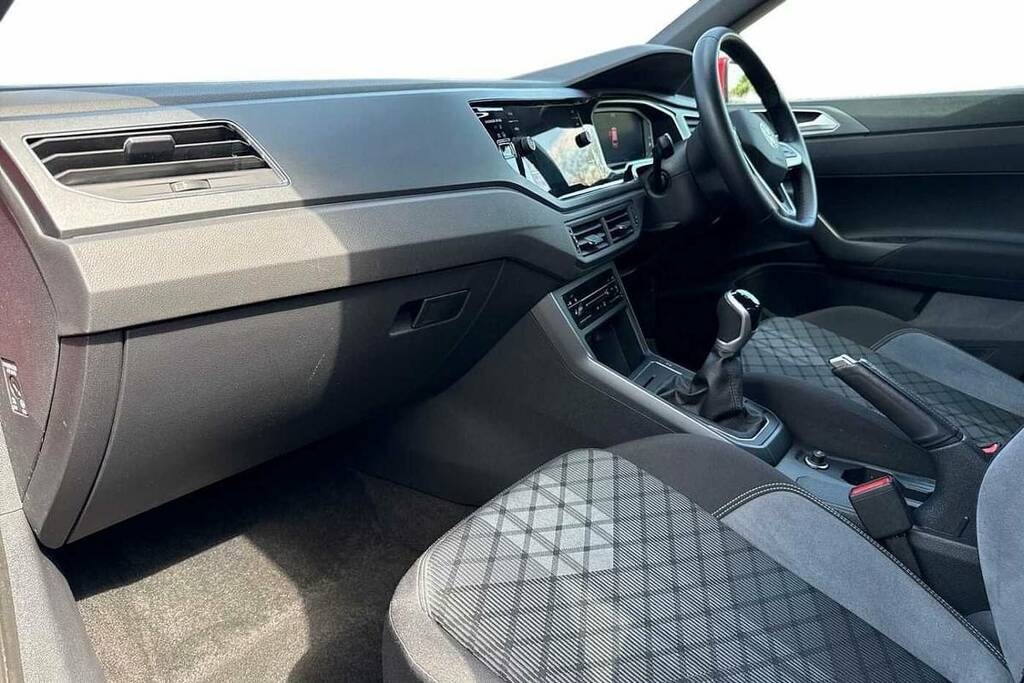 Volkswagen Polo 1.0 Tsi R-line FD23VKO Red #2