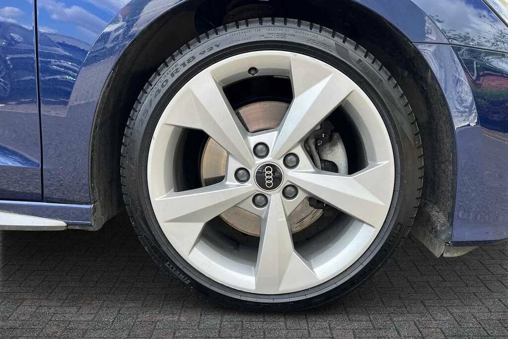 Audi A3 35 Tfsi S Line S Tronic YD71CYZ Blue #5