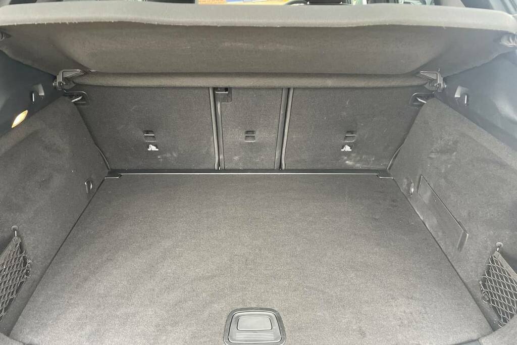 Mercedes-Benz GLA Class 200 Amg Line Executive BU75AZZ Grey #2