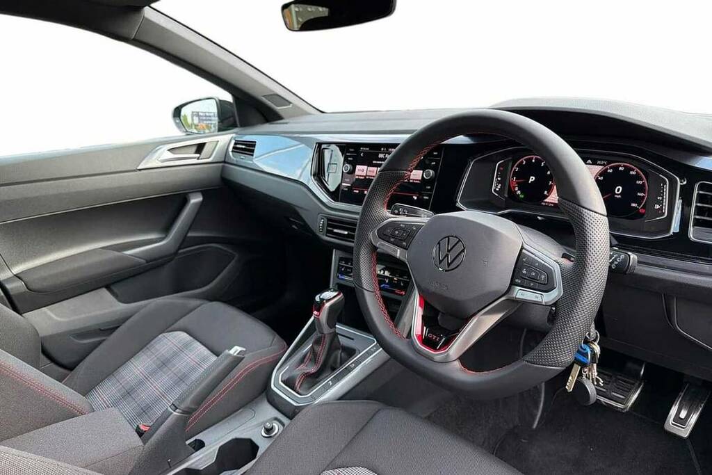 Volkswagen Polo 2.0 Tsi Gti Dsg VN26OJO Black #6