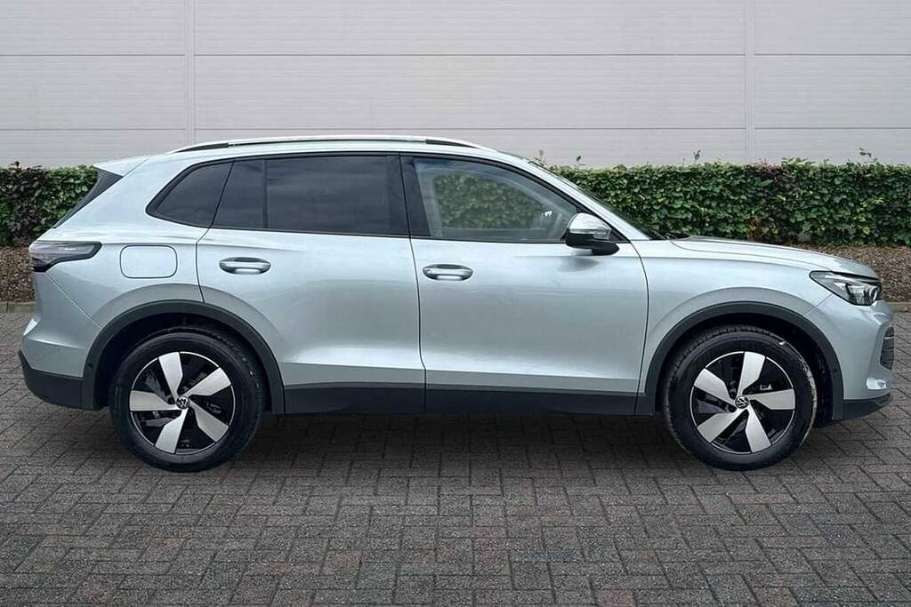Volkswagen Tiguan 1.5 Etsi 150 Match Dsg FD26JVR Silver #4