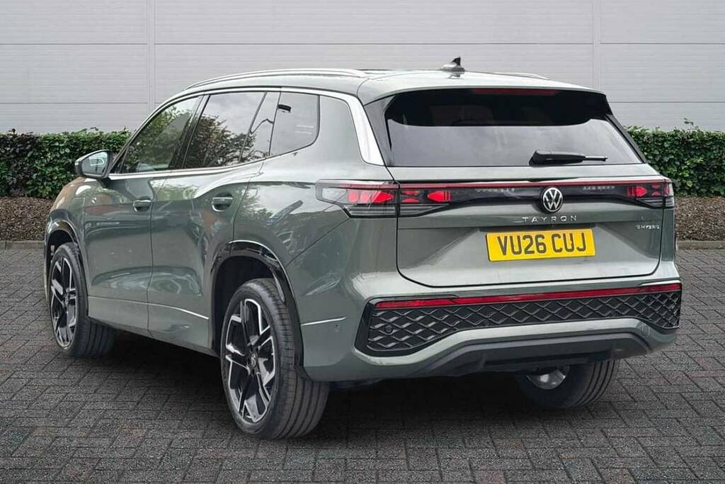 Volkswagen Tayron 1.5 Tsi Ehybrid R-line Dsg6 VU26CUJ Green #3